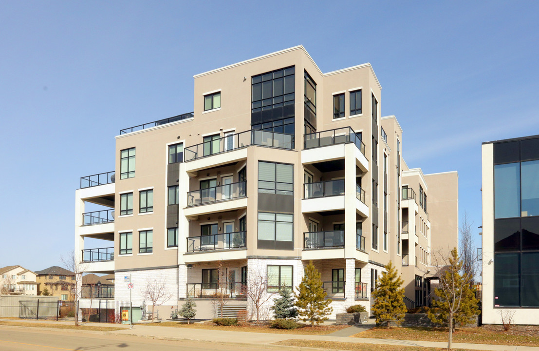 Windmere Mansions in Edmonton, AB - Building Photo