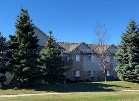 2234 Frazho Rd in Warren, MI - Building Photo
