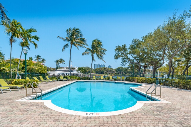Sanctuary Cove Apartments
