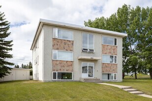 3606 57 Av in Red Deer, AB - Building Photo