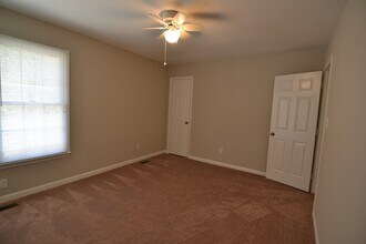 730 Branniff Dr, Unit 730 in Cary, NC - Foto de edificio - Building Photo