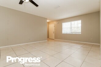 12439 Brookside St in Spring Hill, FL - Foto de edificio - Building Photo