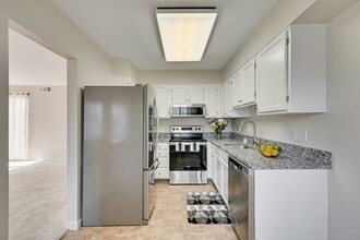 295 Temple St, Unit 102 in Boston, MA - Building Photo - Building Photo