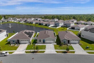 284 White Heron Wy in St. Cloud, FL - Building Photo - Building Photo