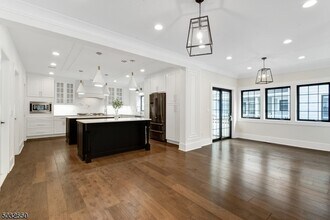651 Grove St in Montclair, NJ - Building Photo - Building Photo