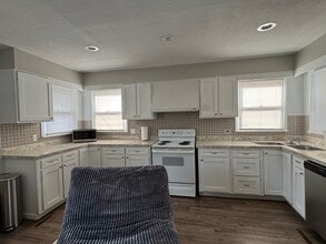 616 S Paris St in Catlin, IL - Foto de edificio - Building Photo