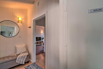 2933 La Combadura Rd in Santa Barbara, CA - Foto de edificio - Building Photo