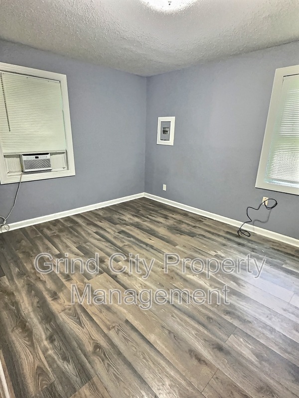property at 3042 McAdoo Ave