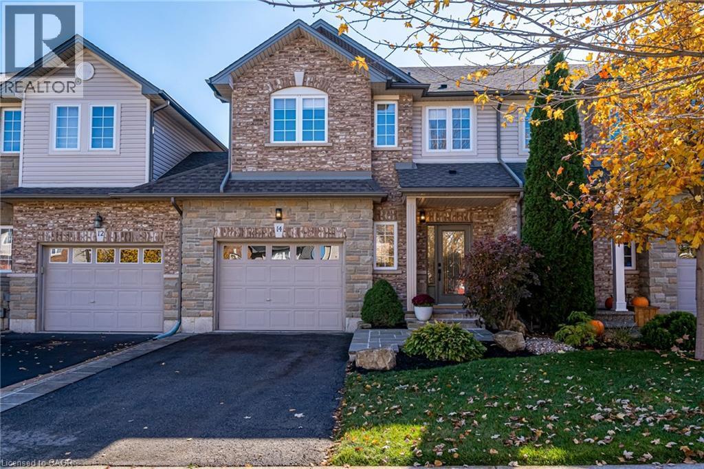 14 Olivia Pl in Hamilton, ON - Building Photo