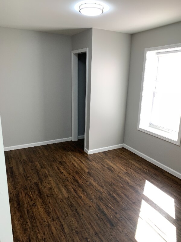 215 N Harrisburg Ave in Gas City, IN - Building Photo - Building Photo