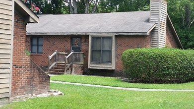 130-136 Homeplace Ct in Fayetteville, NC - Building Photo - Building Photo