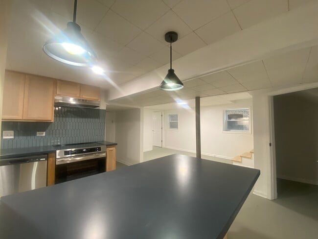 2958 N Harding Ave, Unit Garden in Chicago, IL - Building Photo - Building Photo