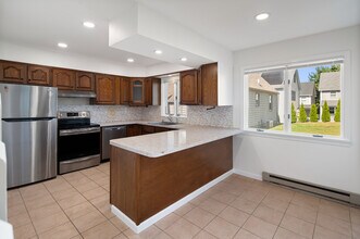 151 Highview Ave in Stamford, CT - Building Photo - Building Photo
