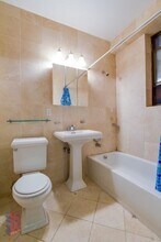 246 Mott St, Unit 24 in New York, NY - Building Photo - Building Photo