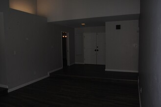 2413 Sunrise Dr in Bakersfield, CA - Building Photo - Building Photo