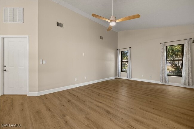 property at 194 Wickliffe Dr