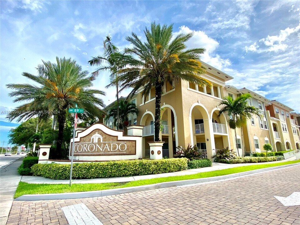 8899 NW 107th Ct, Unit 208 in Doral, FL - Building Photo