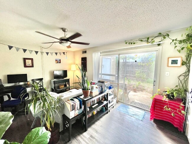 5806 Belmoor Dr in Austin, TX - Building Photo - Building Photo