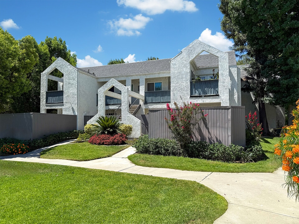 Ridgeline Apartments in San Bernardino, CA - Foto de edificio