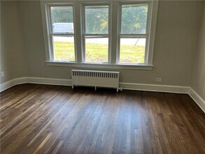 596 S Rte 303 in Blauvelt, NY - Building Photo - Building Photo