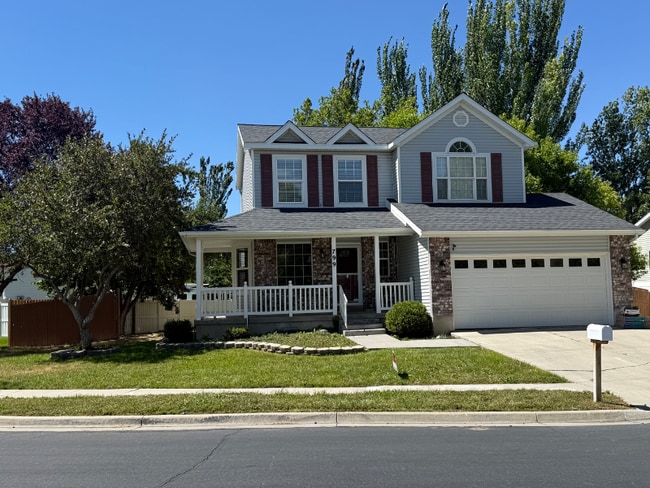 property at 799 Country Club Dr