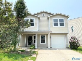 118 Blackwell Ct in Owens Cross Roads, AL - Building Photo