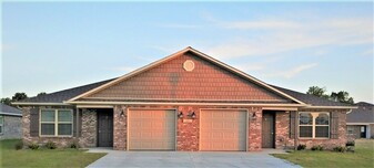 StoneRidge Duplexes of Siloam Springs Apartamentos