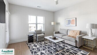 3501 N Austin St in Seguin, TX - Building Photo