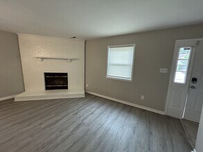 342 Oakland Rd in Huntsville, AL - Building Photo - Building Photo