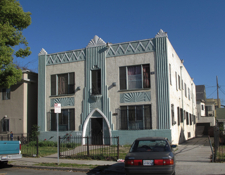 705-707 W 41st Pl in Los Angeles, CA - Building Photo