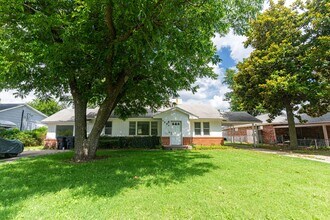 3804 N Redmond Ave in Bethany, OK - Building Photo - Building Photo
