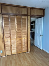 9 W 17th St in Bayonne, NJ - Foto de edificio - Building Photo