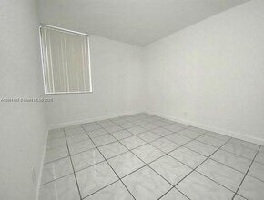 20381 NE 30th Ave in Aventura, FL - Building Photo - Building Photo
