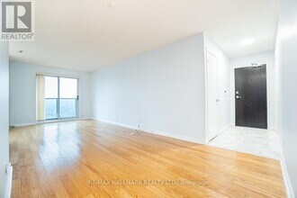 8-2508 Park Rd in Toronto, ON - Building Photo - Building Photo