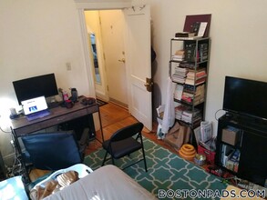 124 Peterborough St in Boston, MA - Building Photo - Building Photo