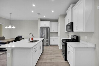 13124 Holsinger Blvd in Jacksonville, FL - Building Photo - Building Photo