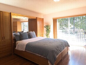 2945 SW 18th St in Miami, FL - Building Photo - Building Photo