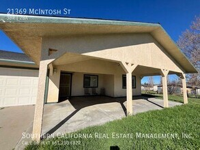 21369 McIntosh St in Tehachapi, CA - Building Photo - Building Photo