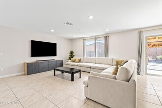 890 W Calle Cajilla in Tucson, AZ - Building Photo - Building Photo