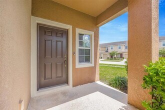 6705 Holly Heath Dr, Unit 4 in Riverview, FL - Building Photo - Building Photo