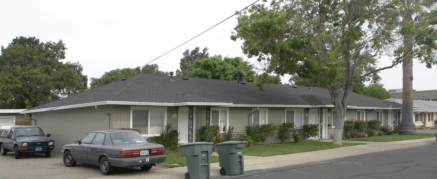 1465 Carleton Dr in Concord, CA - Building Photo