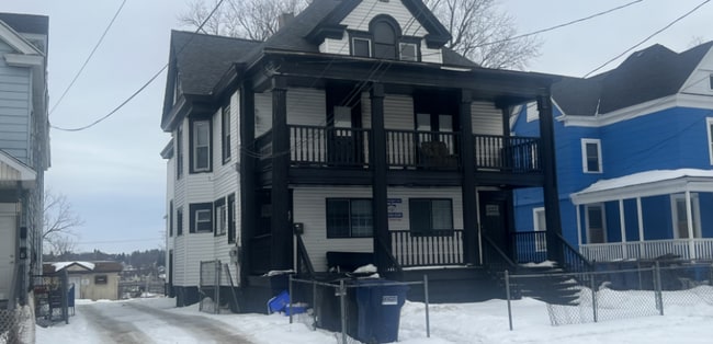 121 Lexington Ave, Unit 2