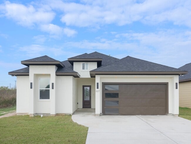 327 Rd 5840 in Cleveland, TX - Building Photo - Building Photo