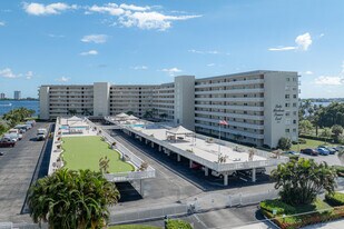 Lake Harbour Towers East in Lake Park, FL - Building Photo