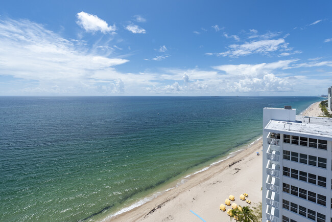 4020 Galt Ocean Dr, Unit 1807 in Fort Lauderdale, FL - Building Photo - Building Photo