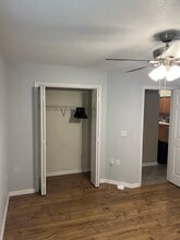 1617 Broken Branch Dr in Zephyrhills, FL - Building Photo - Building Photo