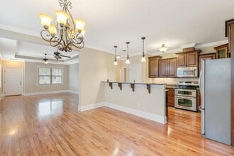 3026 Adiron Way in Tallahassee, FL - Foto de edificio - Building Photo