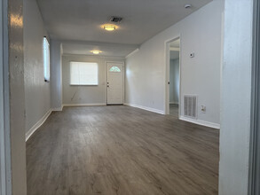 2203 Cochran St in Lakeland, FL - Building Photo - Building Photo