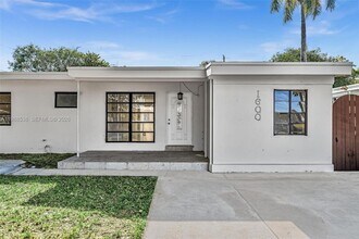1600 SW 9th St in Fort Lauderdale, FL - Building Photo - Building Photo