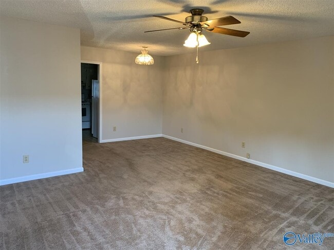 8142 Oldfield Rd SW in Huntsville, AL - Building Photo - Building Photo